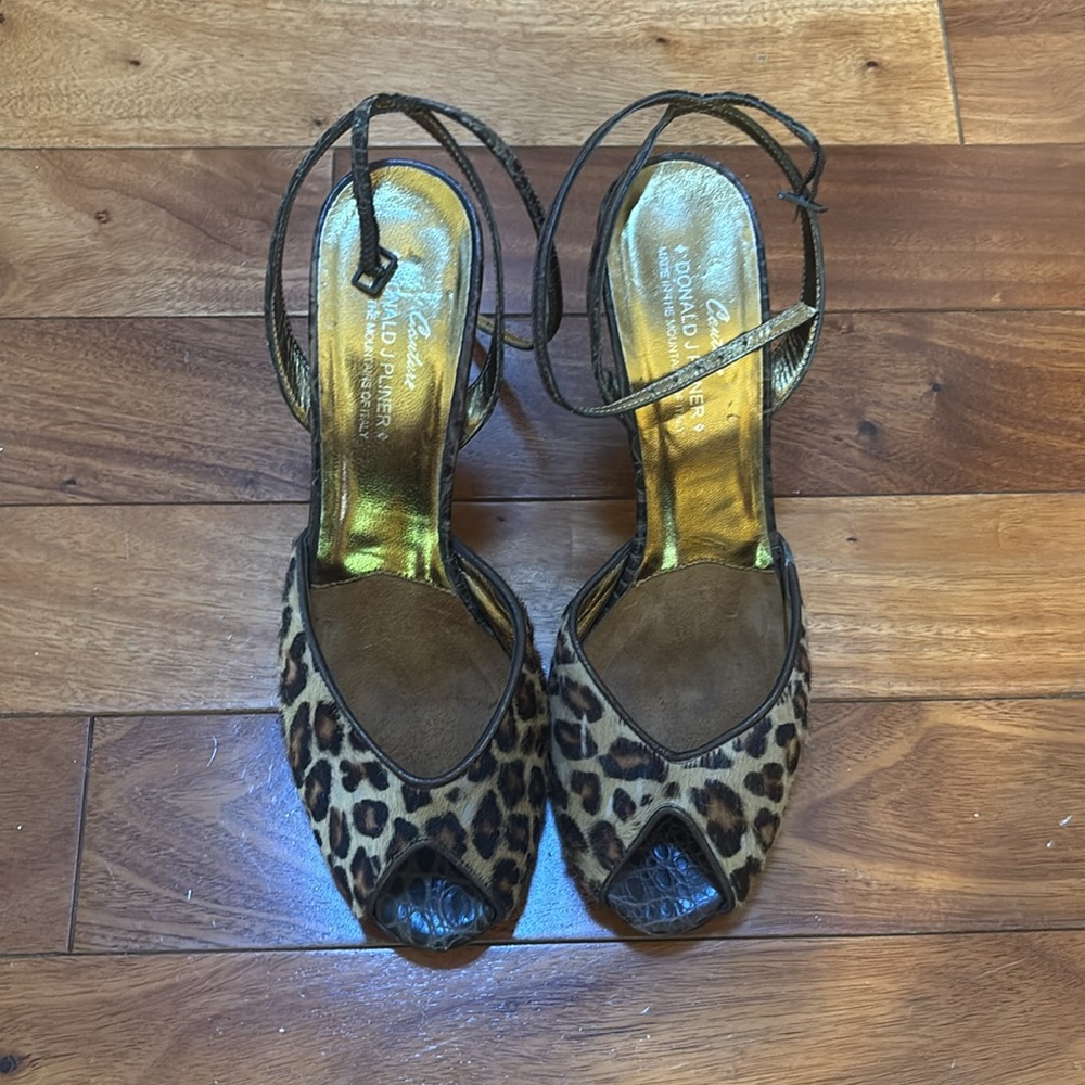 Donald J. Pliner Couture  Brown Leopard Print Heels size 8.5 M